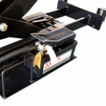 AMGO RJ-10A Pneumatic Rolling Jack 10,000 lbs. Capacity - Image 4
