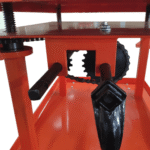 Bolton Tools 2200lb Capacity Hand Crank Operated Hydraulic Post Lift Table (24" x 42") - Image 4