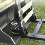 GARVEE 60-Inch Heavy Duty Clamp-on Pallet Forks - 4,000 lbs Capacity with Anti-Roll Bar - Image 5